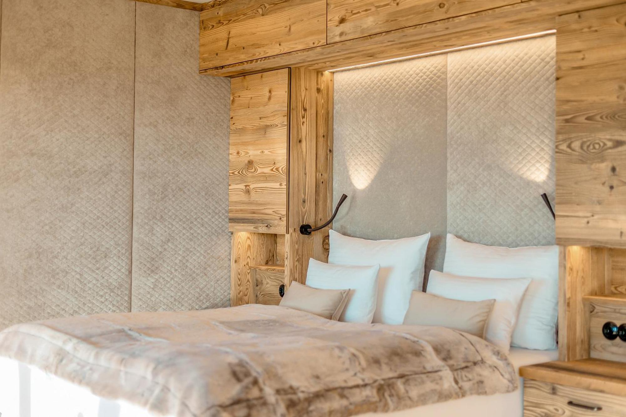 Brandlalm Chalets Gundisch Kamer foto